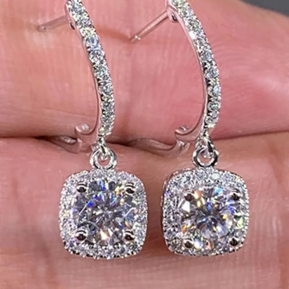 1 Pair Romantic Simulated Diamond Earrings 18K White Gold, Gorgeous. 3Ct.Total. - Picture 2 of 6